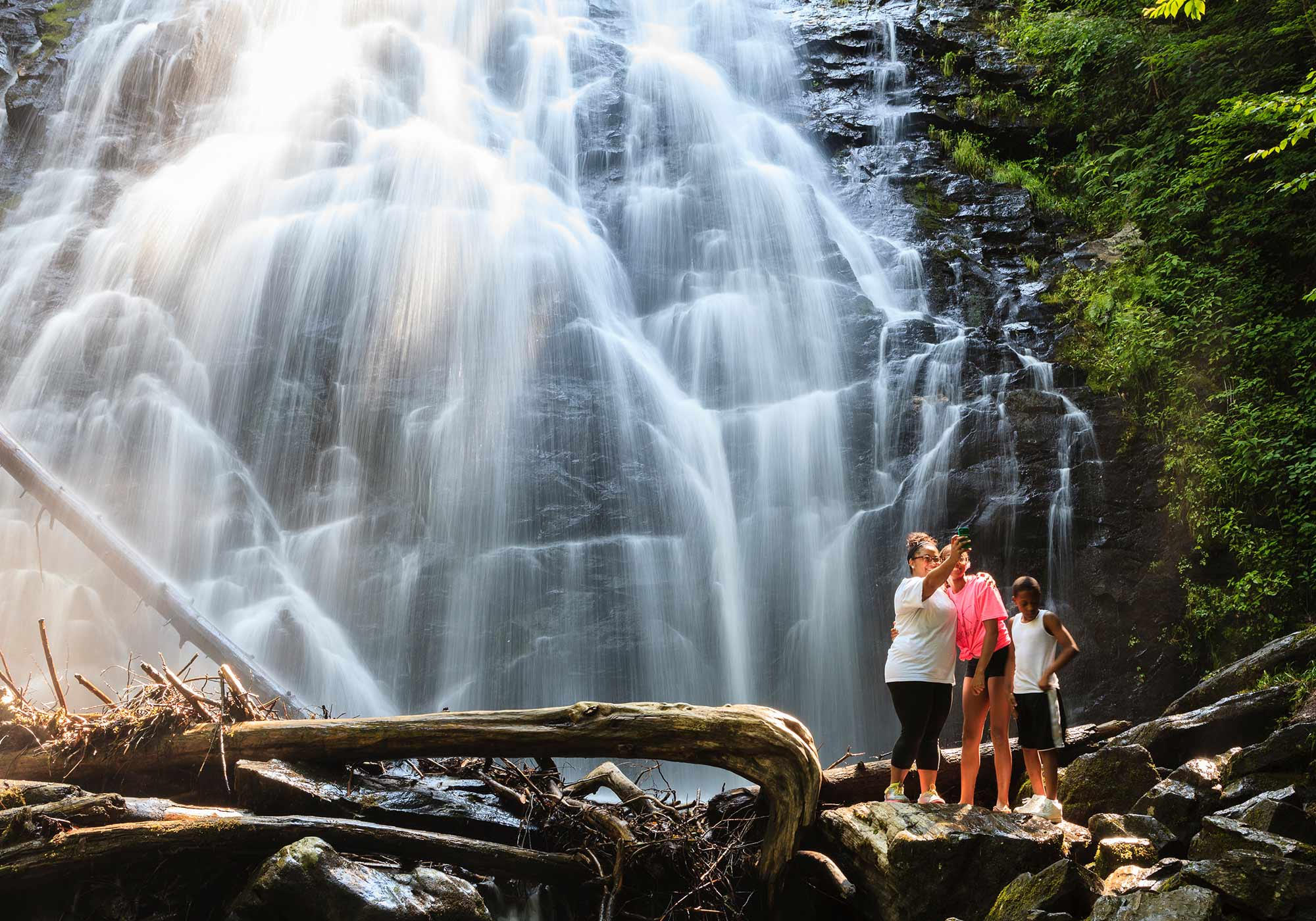 Mom and two kids at Crabtree Falls